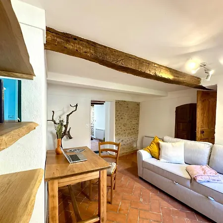 Provencal Village House *